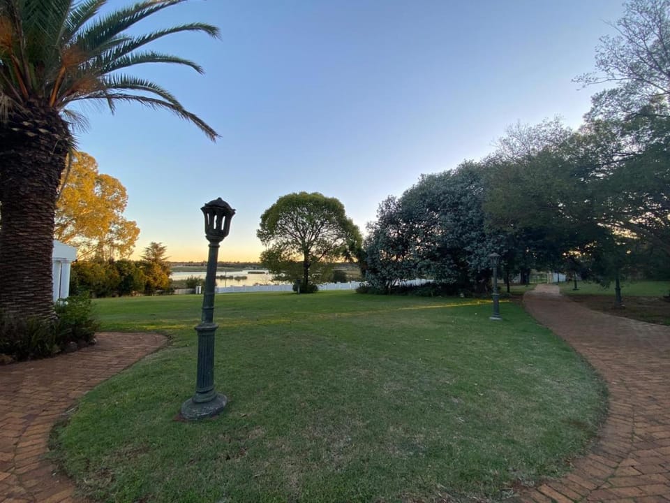 Garden, Garden view, Lake view
