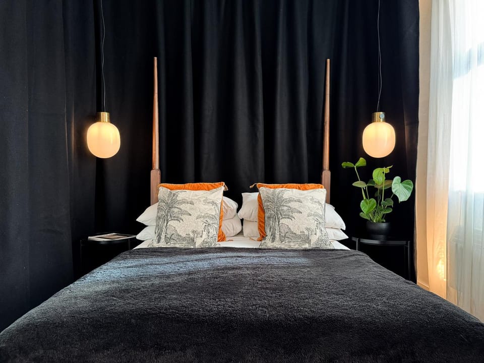 Bed, Bedroom