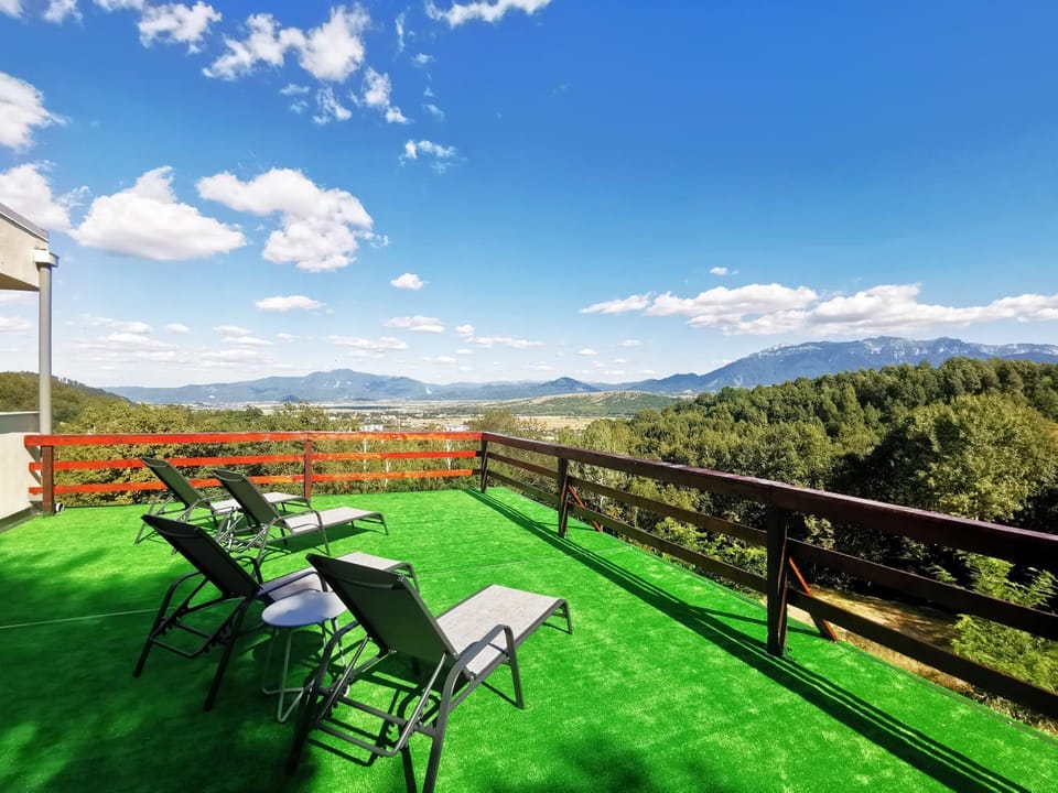 Day, Natural landscape, Balcony/Terrace, Mountain view