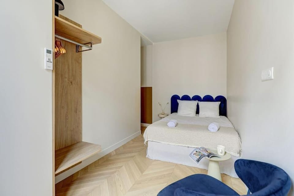 Sublime Apartment Champs Elysées 8Guests 3Bdr Apartment in Paris
