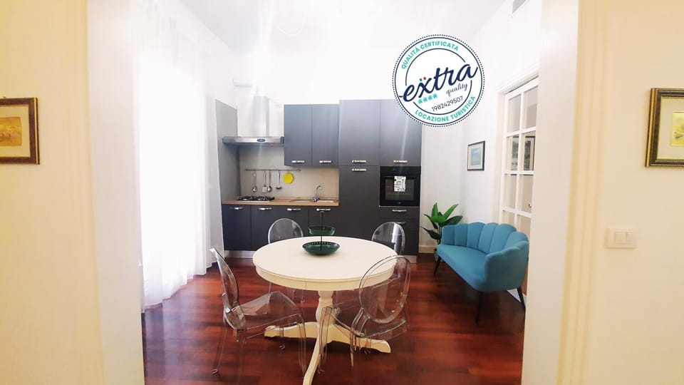 Dining area, Certificate/Award, kitchen