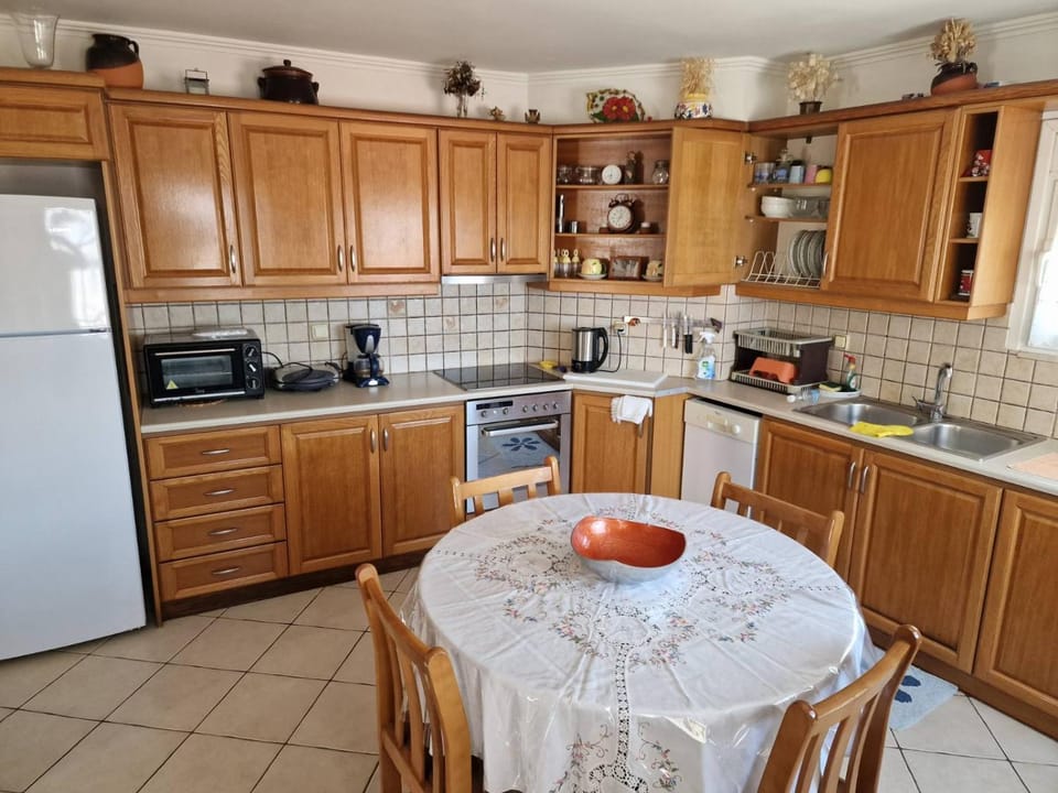 Chrysafos view Apartment in Islands