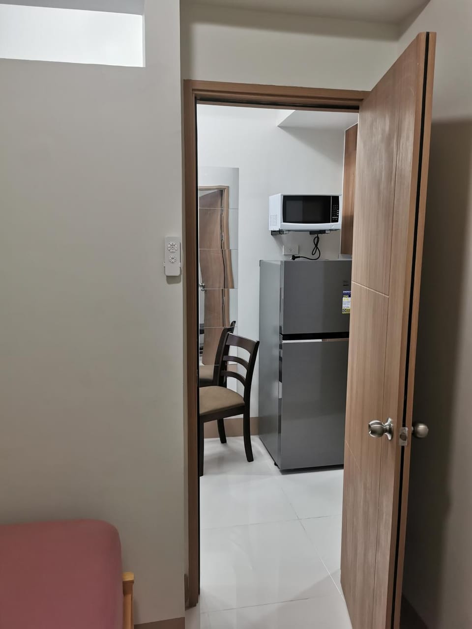 Mall of Asia shore 3 tower 2 condotel Apartment in Pasay