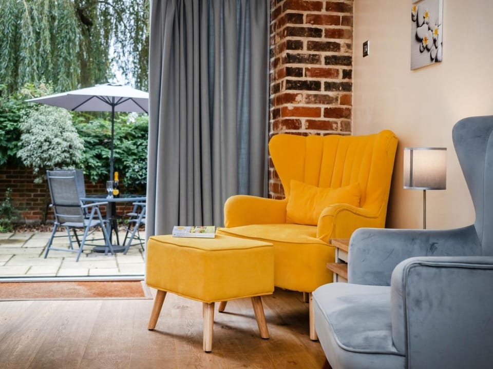 Maple Barn: Lux Rural Retreat Near Norfolk Coast House in Broadland District