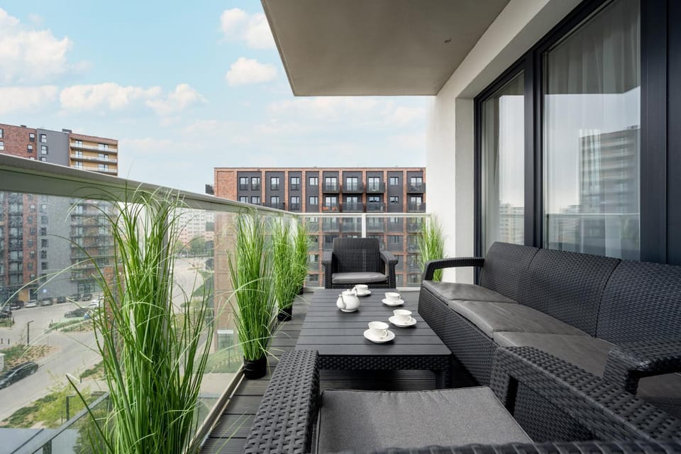 Property building, Day, View (from property/room), Balcony/Terrace, Living room, Seating area