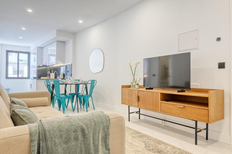 Communal lounge/ TV room, Living room