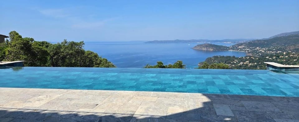 Day, Natural landscape, Mountain view, Pool view, Sea view, Swimming pool