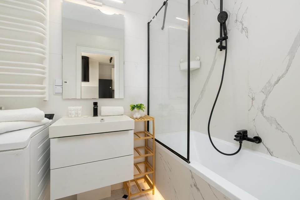 Bathroom, Photo of the whole room, Bath, towels
