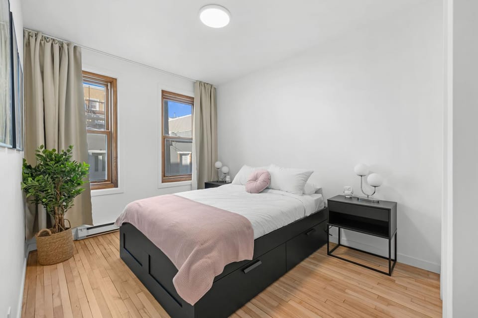 Bed, Bedroom