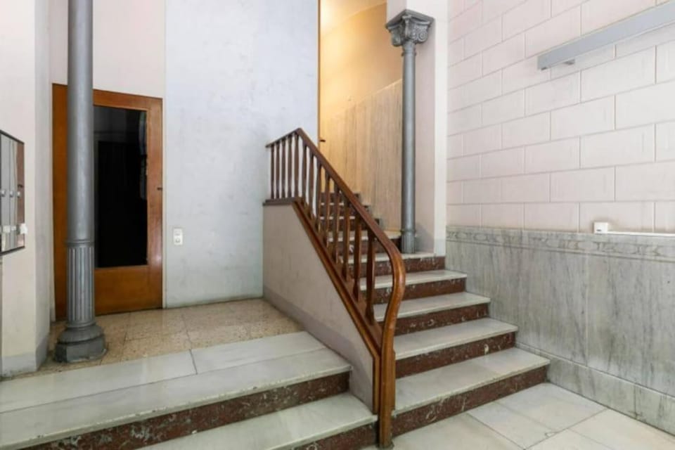 Canela Homes BARCELONA URQUINAONA Apartment in Barcelona