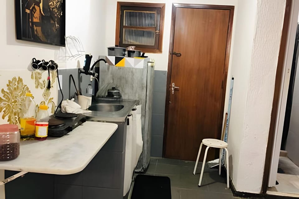 apartamento fica perto da praia posto 12 pequeno porem acnvhegante Apartment in Rio de Janeiro