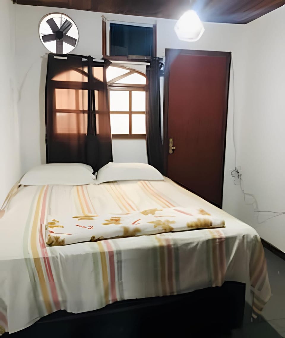 apartamento fica perto da praia posto 12 pequeno porem acnvhegante Apartment in Rio de Janeiro