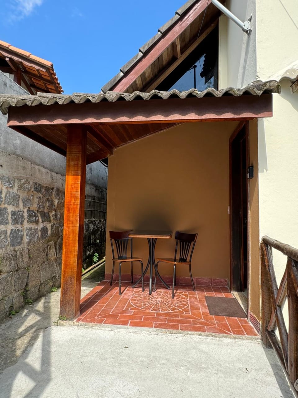 Chalé 08 com hidro no coração de Penedo Nature lodge in Resende