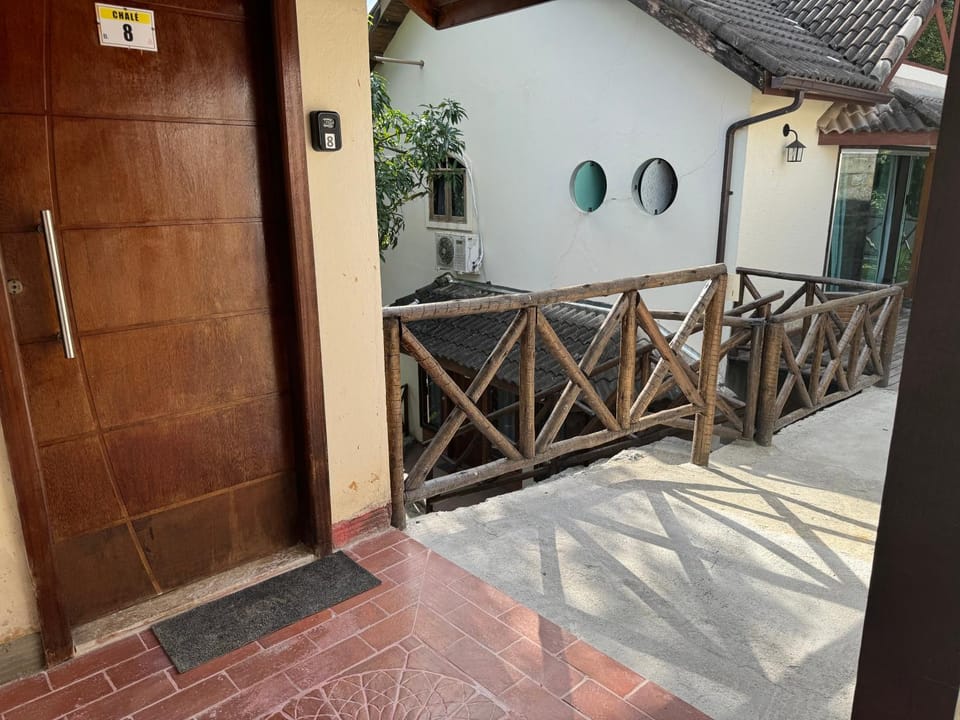 Chalé 08 com hidro no coração de Penedo Nature lodge in Resende