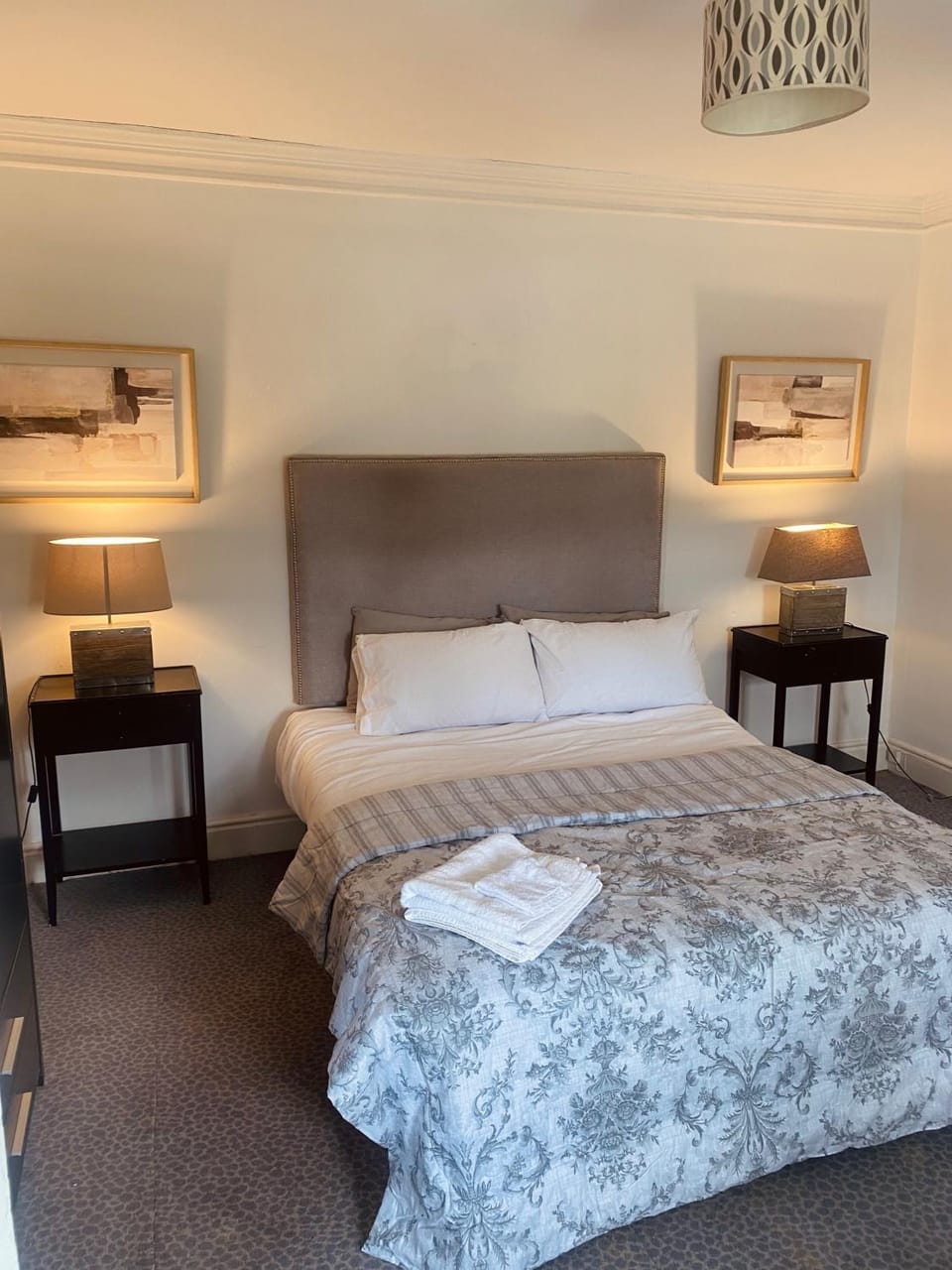 3 Bed House in Kildare Sleeps 9 with Parking House in Ireland