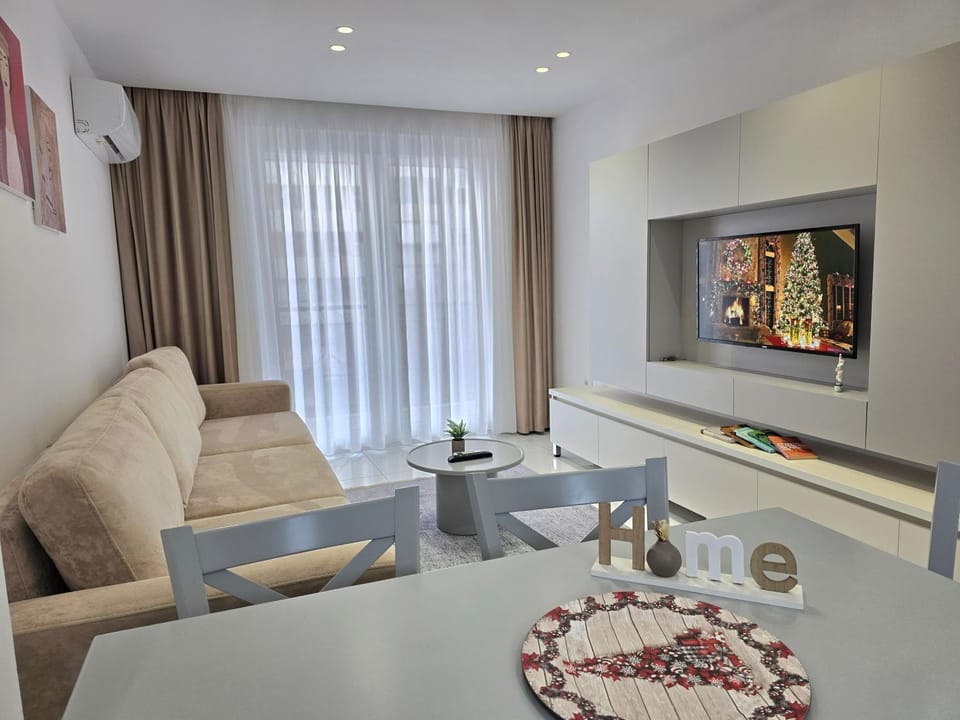 Tirana City Center Penthouse Oasis Apartment in Tirana