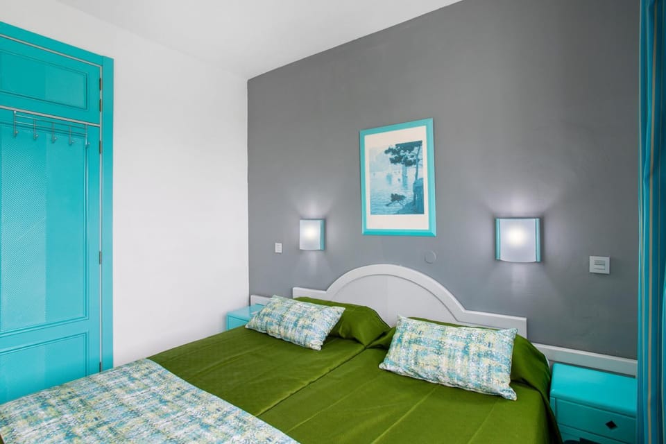 Living room, Bedroom