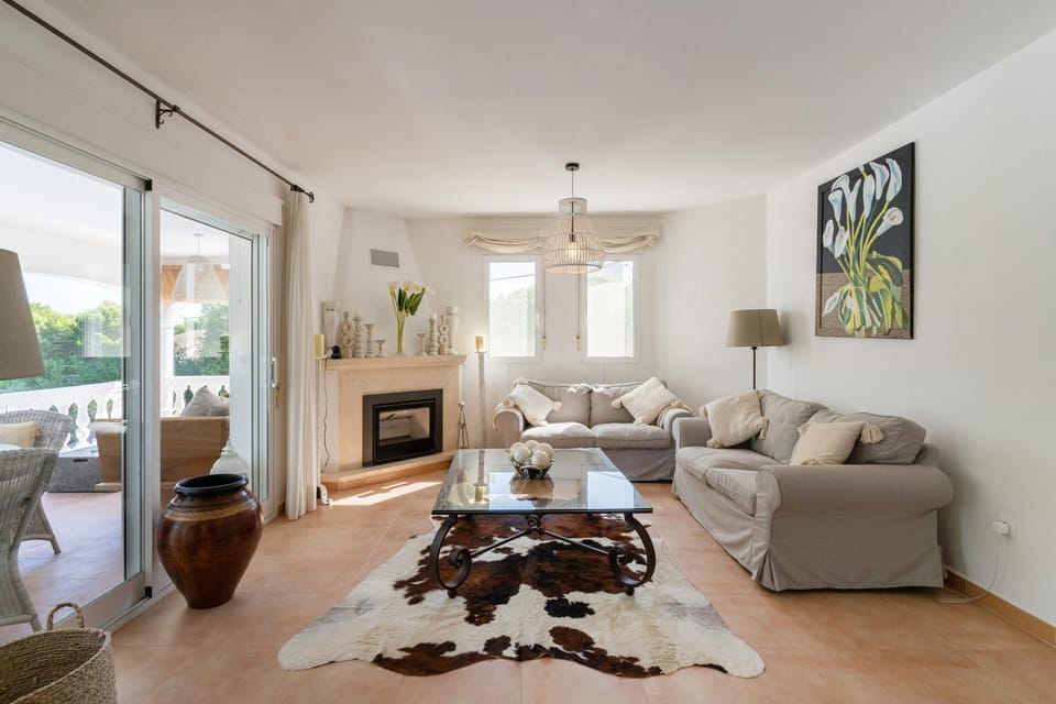 Property building, Living room