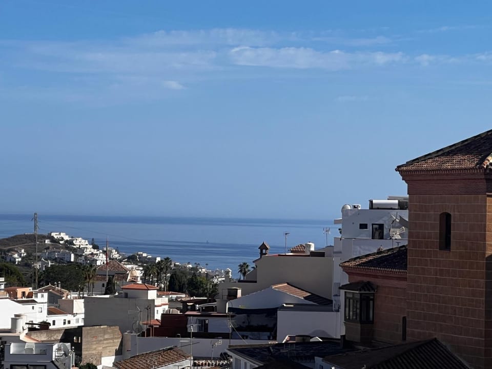 City view, Sea view