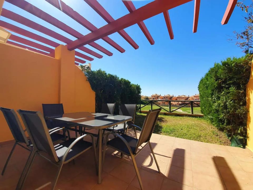 View (from property/room), Balcony/Terrace, Garden view