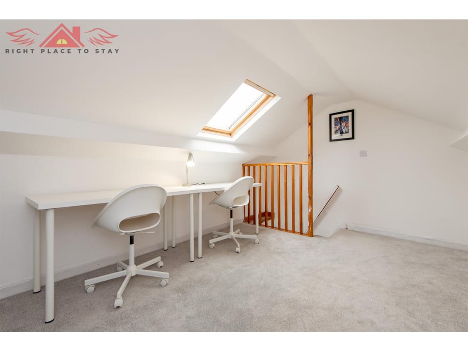 Family-Friendly 3-Bed Home in Central Location with Garden & Parking House in Darlington