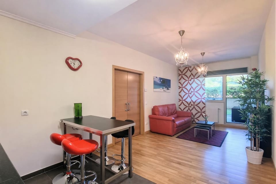 Communal lounge/ TV room, Balcony/Terrace, Living room