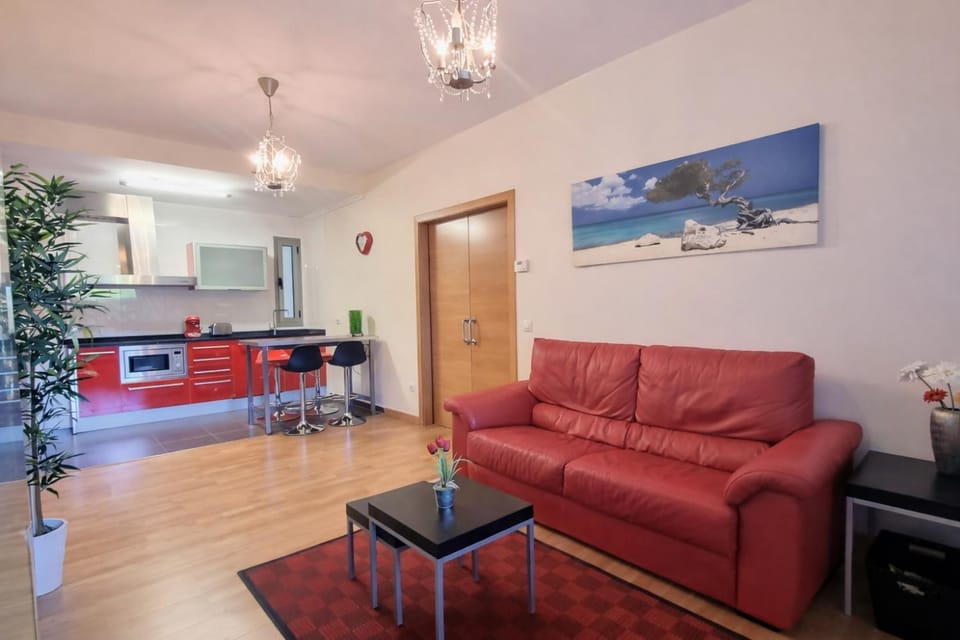 Communal lounge/ TV room, Kitchen or kitchenette, Living room