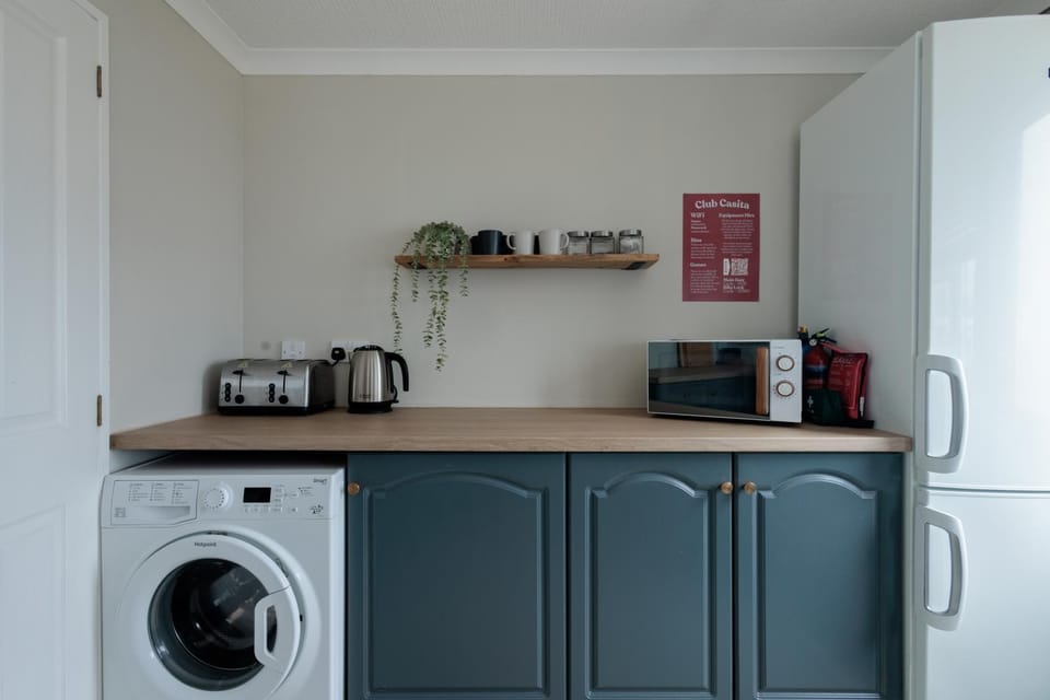 Peaceful Riverside Family Retreat House in Christchurch