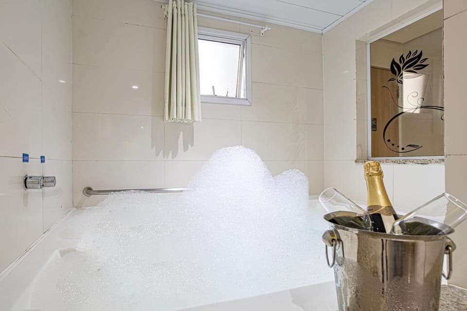 Hot Tub, Bathroom, Bath