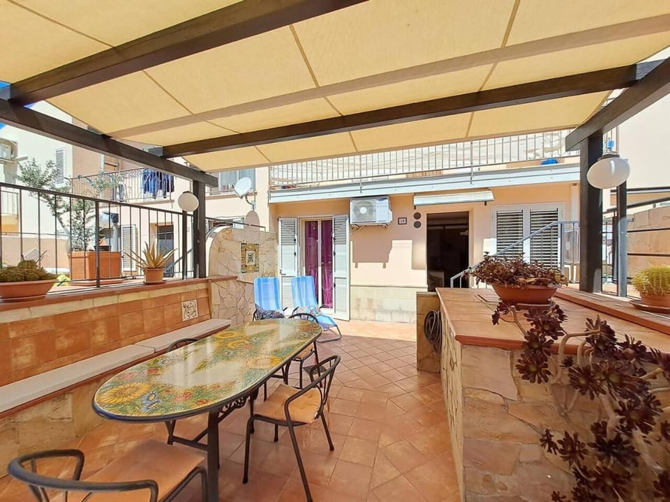 RosaFlò - Ampio appartamento con terrazza Apartment in Cefalu