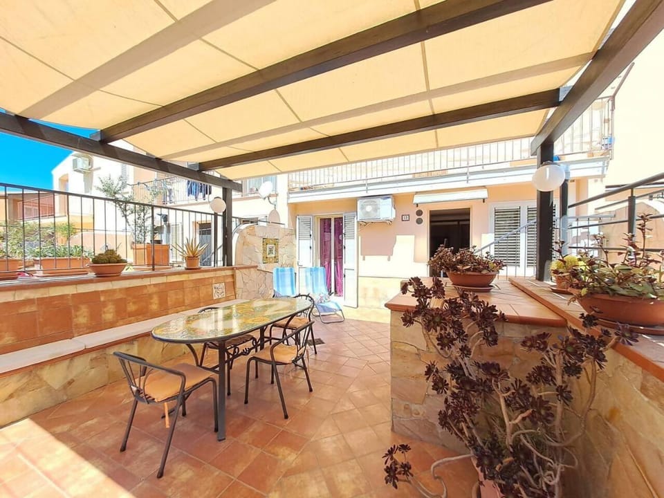 RosaFlò - Ampio appartamento con terrazza Apartment in Cefalu