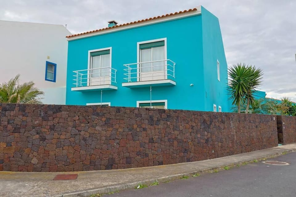 Azores Surf Center House House in Azores District