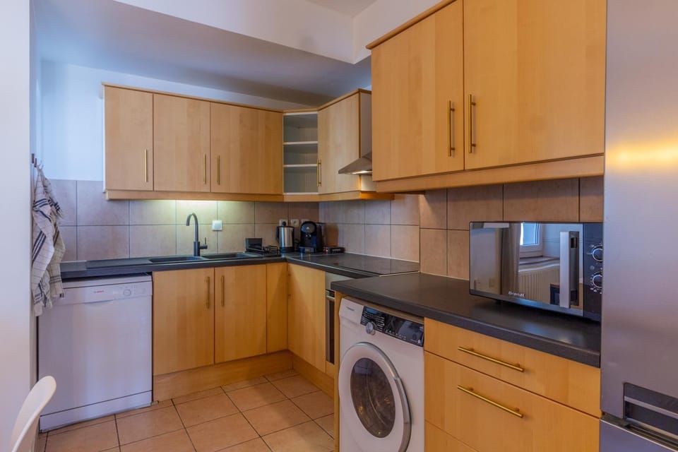 Kitchen or kitchenette, dishwasher, minibar, pet friendly, stove, washing machine