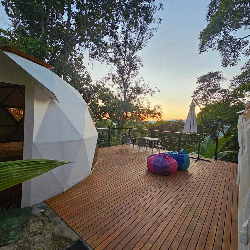 Elementium Glamping Luxury tent in Cundinamarca, Colombia