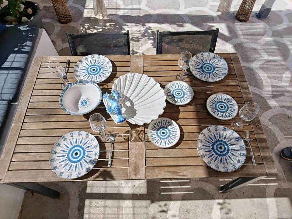 Apartment with terrace in Piraiki Apartment in Pireas