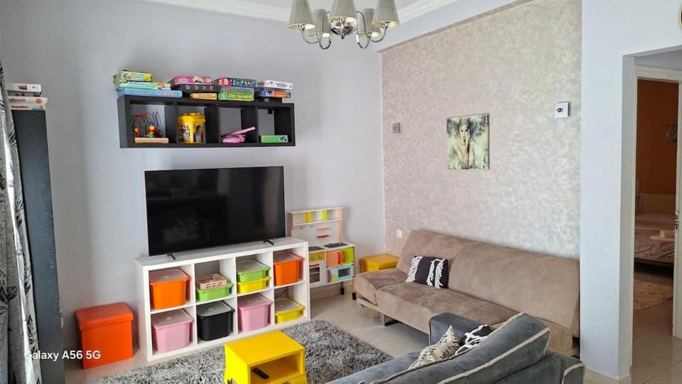 Apartment with terrace in Piraiki Apartment in Pireas