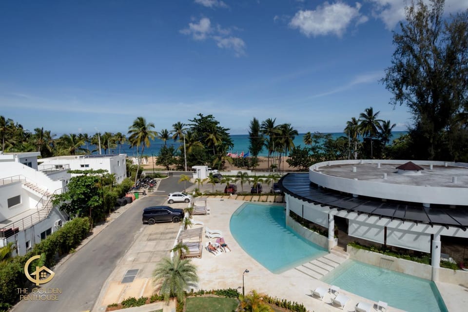 Pool view, Swimming pool, Swimming pool