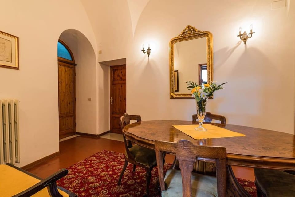 Windrose Prestige Apartment in Volterra