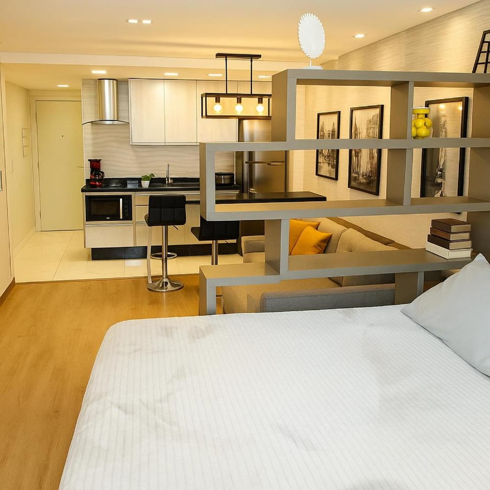 Bed, Kitchen or kitchenette, Photo of the whole room, Seating area, Bedroom