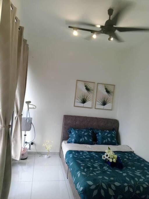 Sky Trees High Floor 2 Guests Living Room Balcony Nflix Disney Plus B22A Apartment in Johor Bahru