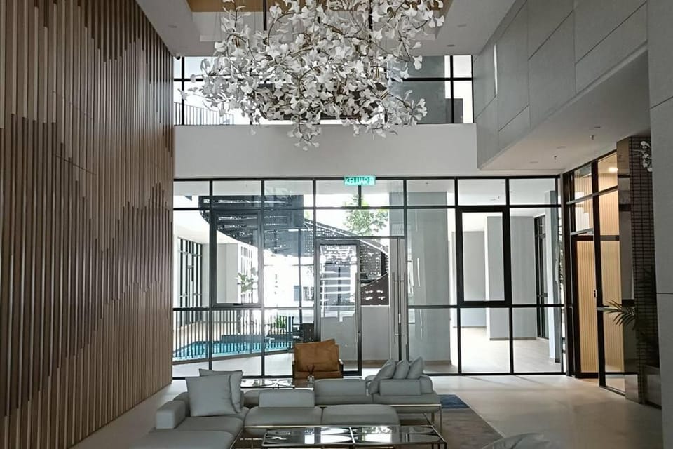 Sky Trees High Floor 2 Guests Living Room Balcony Nflix Disney Plus B22A Apartment in Johor Bahru