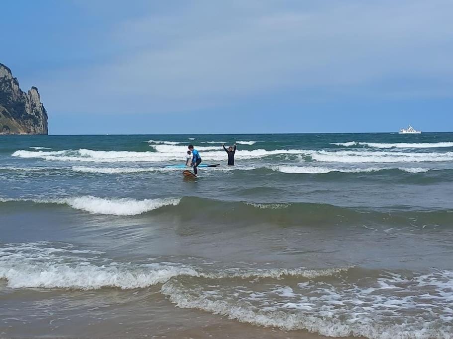 Chalet adosado a 100 mts playa House in Laredo