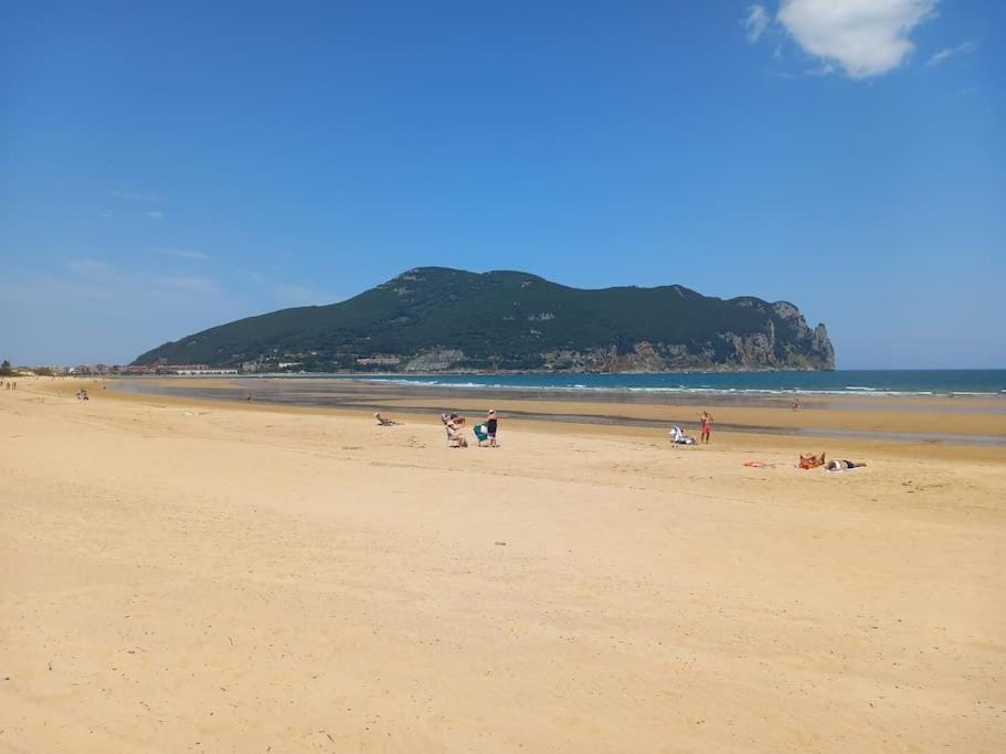 Chalet adosado a 100 mts playa House in Laredo