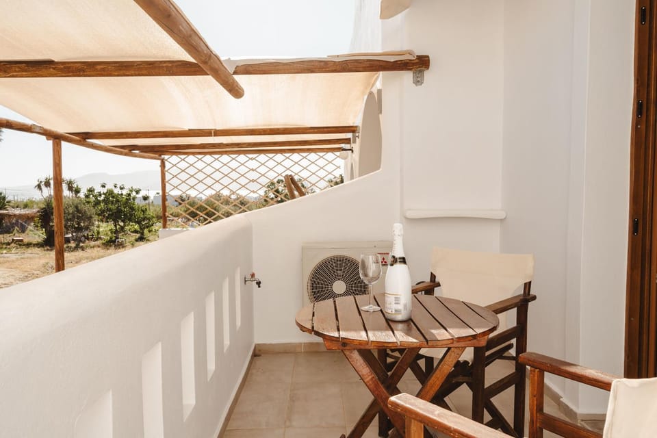 View (from property/room), Balcony/Terrace, Seating area