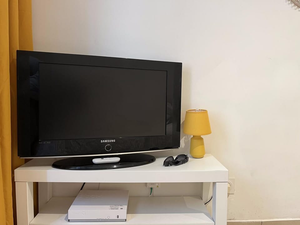 Studio équipé confort proche de toutes commodités Apartment in La Seyne-sur-Mer
