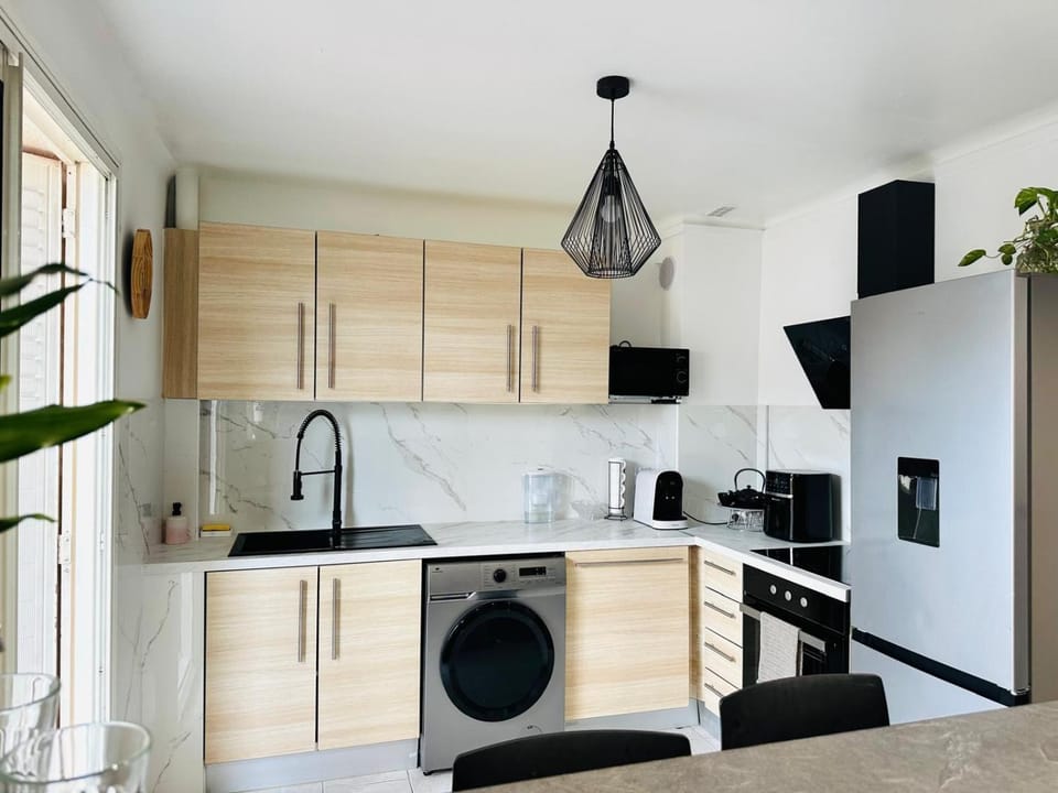 Antibes centre-ville, 2 bedrooms 6 pers, Climatisation Apartment in Antibes