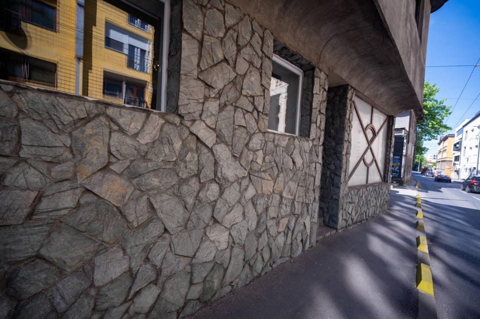 Day, Street view