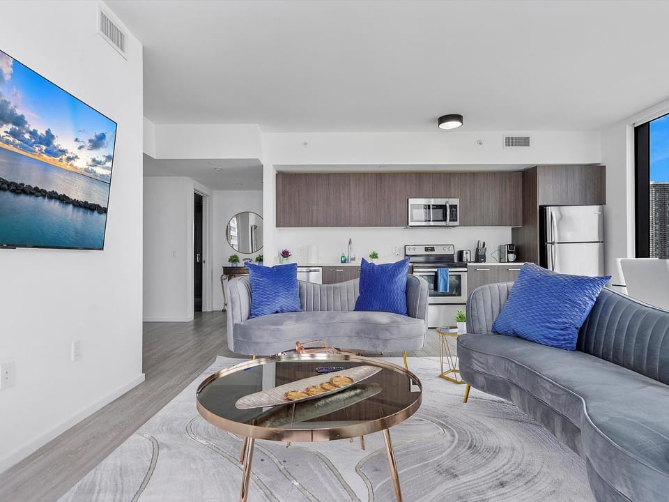 TV and multimedia, Living room, Seating area, oven, stove