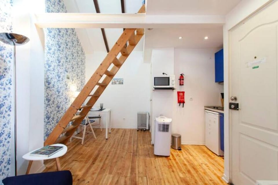 Alfama II, eco-penthouse with french balcony Apartment in Lisbon