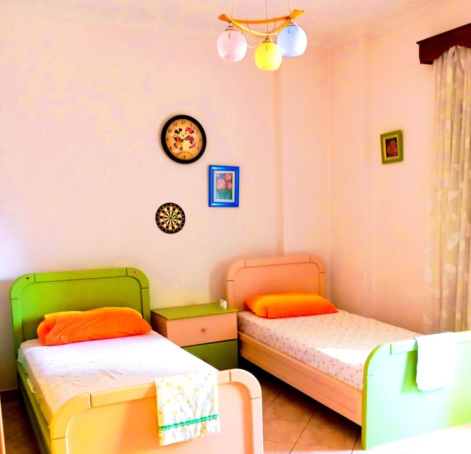 Floral Sweet Home Apartment in Vlorë